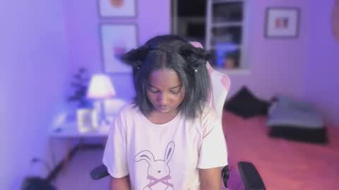 annia online show from September 24, 3:57 am