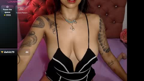 annie online show from February 21, 7:28 pm