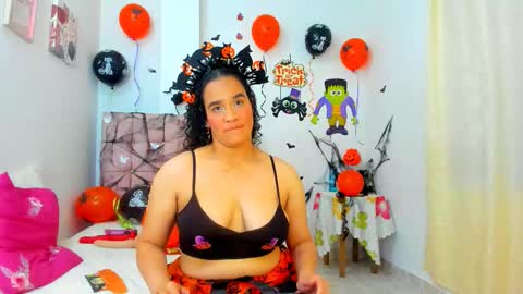 Snapshot of annie_collen chatting on October 14, 10:24 pm Anna online show from October 14, 10:24 pm