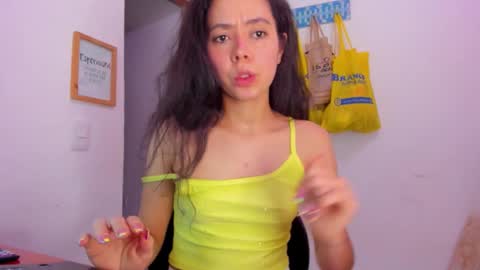 annie_rosse1017 online show from February 5, 4:38 am