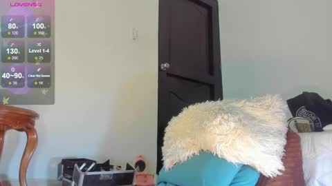 annie_santosx online show from February 6, 4:58 pm