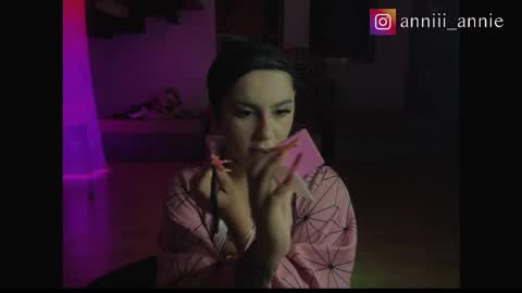 JEANNE no olvides seguirme dont forget follow me  uu online show from November 11, 5:09 am