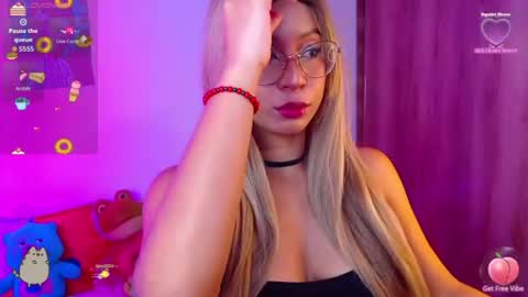 AnnieBlu3 online show from June 24, 10:33 am