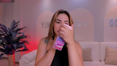 Annie Monroe online show from March 13, 11:24 am