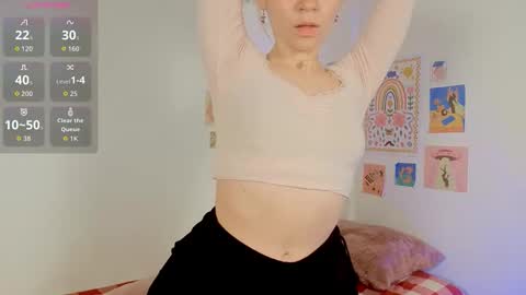 annietinky online show from October 7, 5:25 am