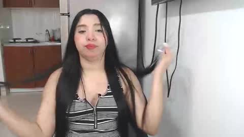 anntonella_squirt online show from October 22, 4:19 pm