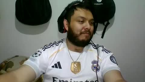 lion kennedy independent model moderator online show from October 1, 12:43 am