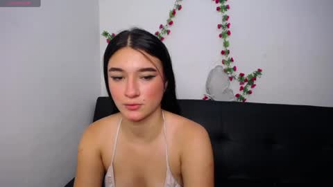 Anny online show from April 21, 3:41 pm