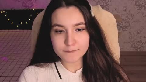 Annie online show from April 20, 4:15 am