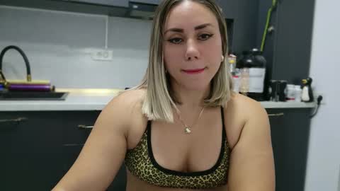 Annyfit4you online show from October 2, 7:01 pm