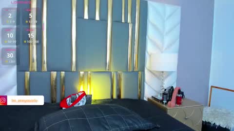 Anny online show from October 28, 8:32 pm