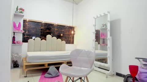 Anny online show from September 20, 10:35 pm