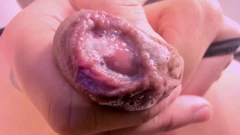 anthonellabrowm_ online show from November 9, 10:12 pm