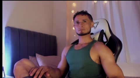 Adonys Creeb online show from September 17, 5:11 am