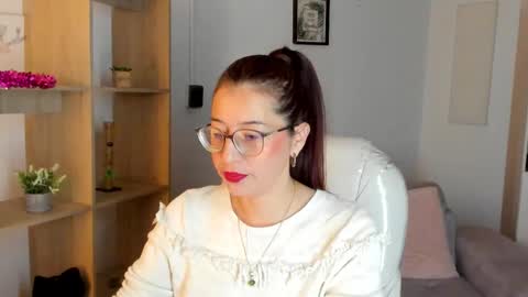 Antonella online show from November 17, 12:30 pm