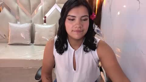 Antonela online show from December 1, 4:38 pm