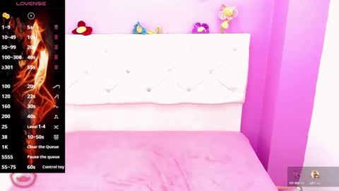 antonela_xx3 online show from February 18, 1:21 am