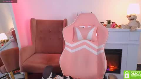 antonia_ferrero online show from September 28, 8:01 am