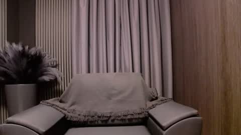 HI My name is Antonio online show from December 3, 7:58 pm