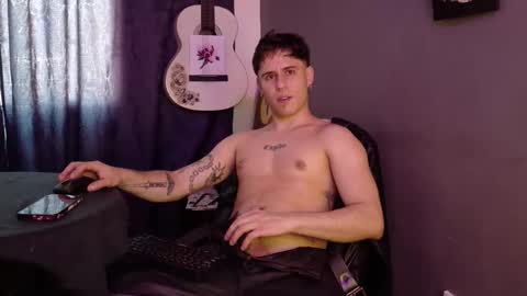 antonnello_ online show from March 13, 5:49 pm