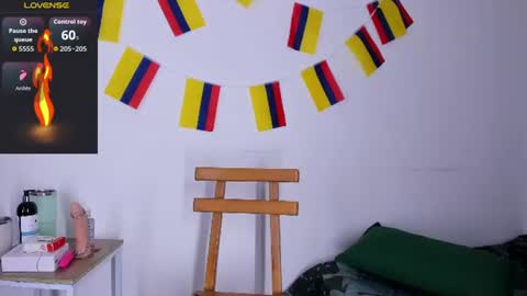 antony_d_ossa online show from June 22, 8:38 pm