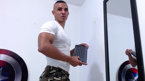 Instagram miguelangel1802  online show from March 23, 1:10 am