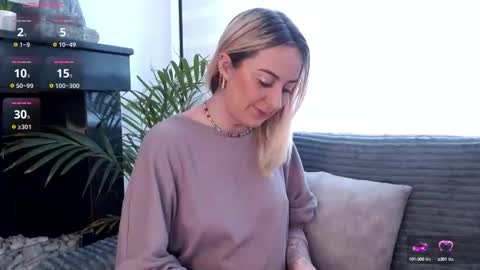 Antonia online show from October 8, 4:35 pm