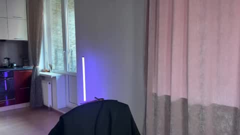 Tom online show from April 11, 7:02 am