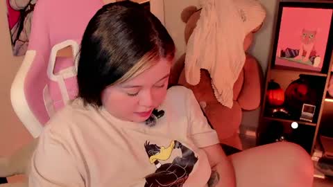   Independent model  online show from July 17, 12:45 am