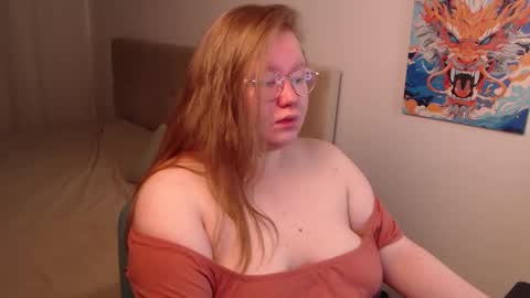 Anya Muna online show from December 14, 4:52 pm