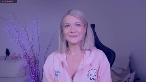 Anykitty online show from December 10, 11:43 am