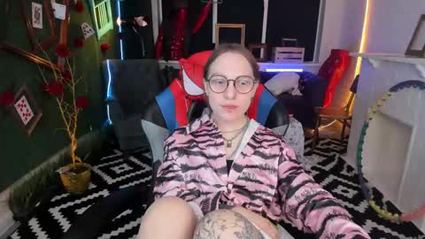 APHEX QUEEN online show from February 26, 4:16 pm