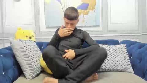   online show from March 26, 2:39 am