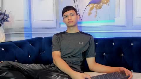   online show from June 10, 1:05 am