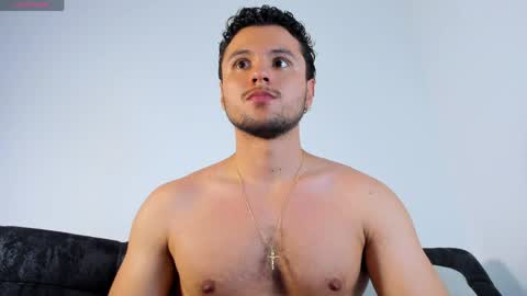 Apolo Klein online show from June 2, 3:19 am