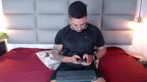 marcos online show from December 7, 11:18 pm