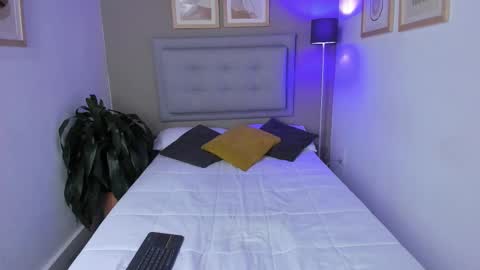 Apolo twink online show from November 13, 8:22 pm