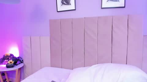 April online show from February 28, 2:53 pm