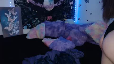 Snapshot of april_l6 chatting on October 22, 12:25 am april_l6 online show from October 22, 12:25 am