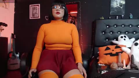 lucy online show from October 9, 5:02 am