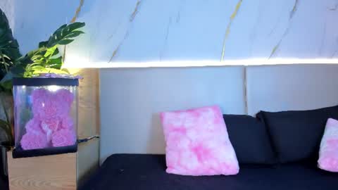 aprilgrey111 online show from July 21, 7:49 pm