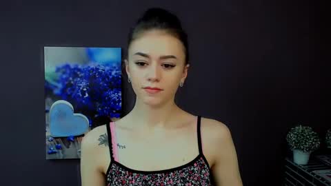 Aprill online show from February 25, 3:53 pm