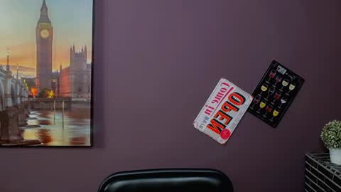 Aprill online show from January 25, 2:25 pm