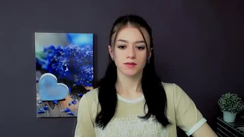 Aprill online show from February 26, 3:32 pm