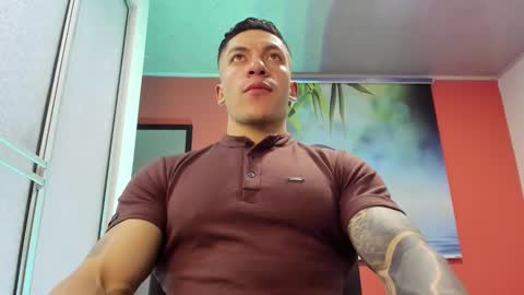 Jonathan online show from December 19, 3:40 pm