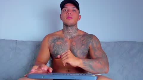 AquilesElpapi online show from July 16, 10:51 am