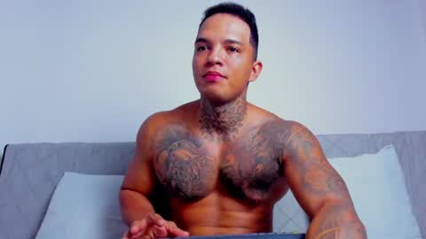AquilesElpapi online show from June 29, 10:26 am