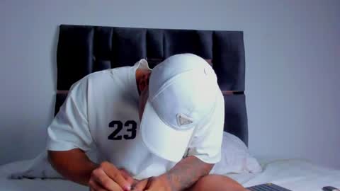 AquilesElpapi online show from June 22, 12:50 am