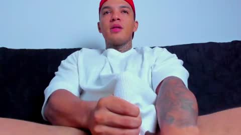 AquilesElpapi online show from July 3, 10:20 am