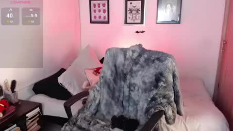 Snapshot of arabella_stone chatting on September 30, 4:12 am Arabella online show from September 30, 4:12 am